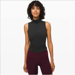 Lululemon tank!